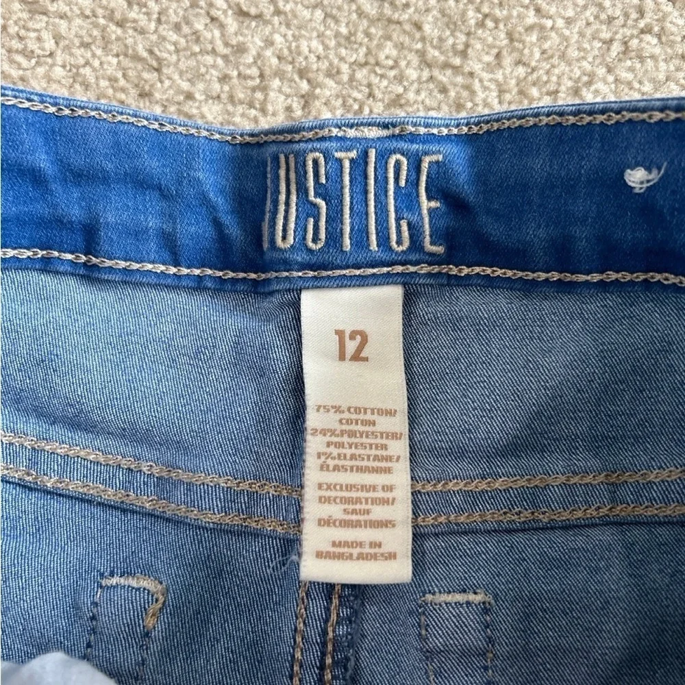 Kids justice blue denim stretchy jean shorts in size 12.